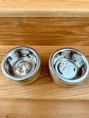 Stainless Steel Pet Bowl with Paw Design - Brown Wood Exterior